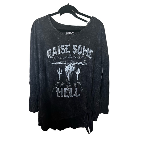 NEW TORRID SUPER SOFT RAISE HELL BLACK MINERAL WASH TIE-FRONT TEE. 1X. NWT - Picture 2 of 6